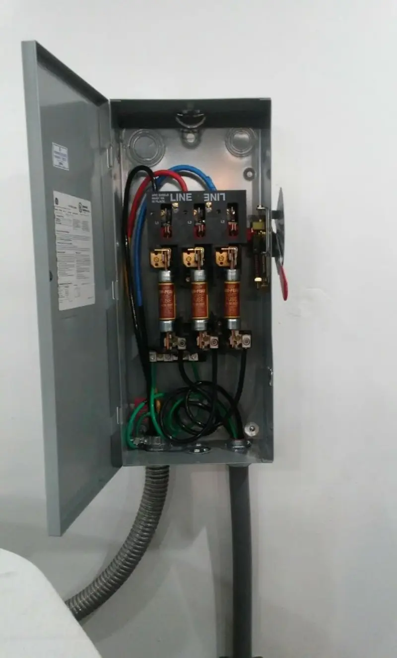 Three-phase disconnect switch installed for Smoke Detector Installation in Lynbrook